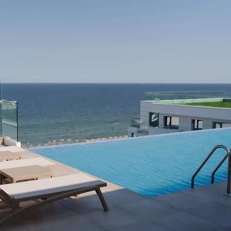 Apartment Infinity Pool & Beach Premiere Suit Infinity Pool On Top Floor Parking Navodari