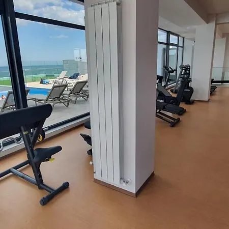 Infinity Pool & Beach Premiere Suit Infinity Pool On Top Floor Parking Apartment *