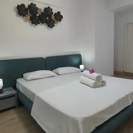 Infinity Pool & Beach Premiere Suit Infinity Pool On Top Floor Parking Apartment Navodari